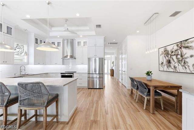 553 106th AVE N, Naples, FL 34108