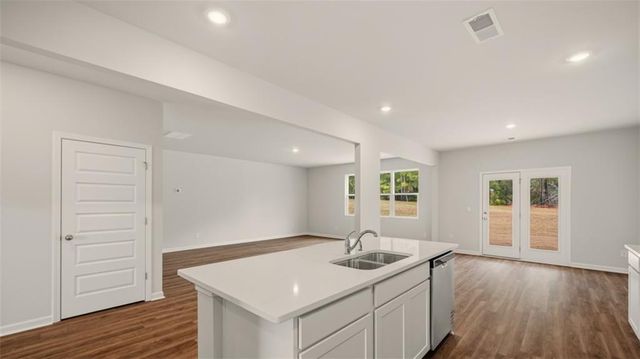 41 Weymouth Drive, Locust Grove, GA 30248