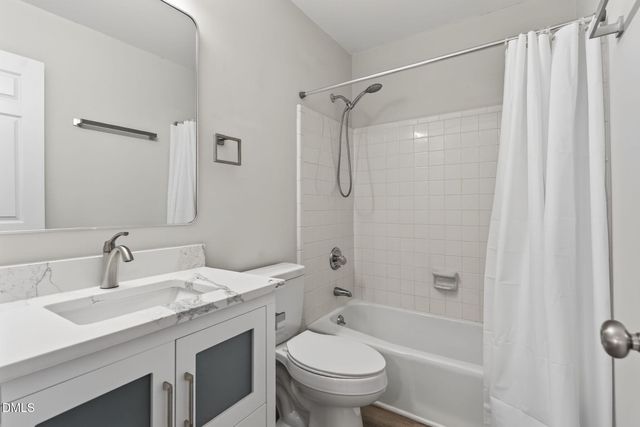 6906 Saxby Court, Raleigh, NC 27613