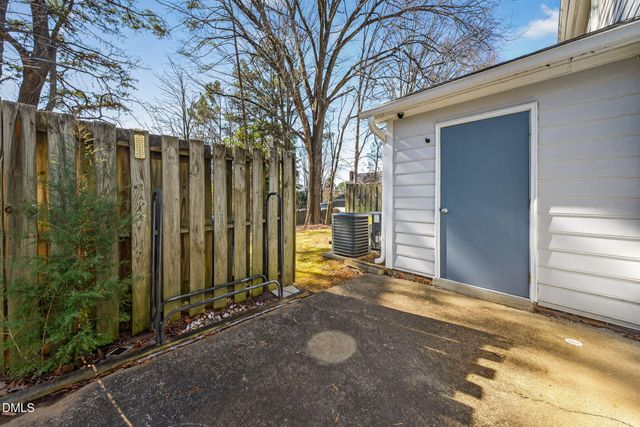 6906 Saxby Court, Raleigh, NC 27613