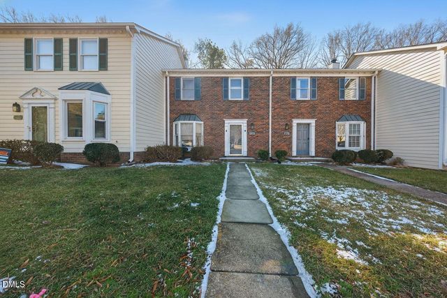 6906 Saxby Court, Raleigh, NC 27613