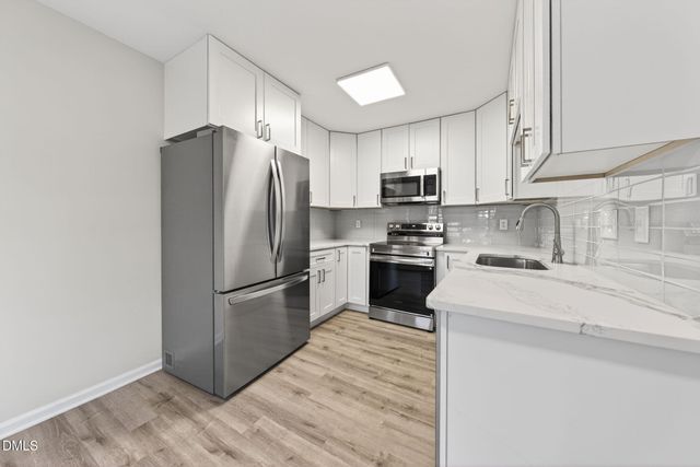 6906 Saxby Court, Raleigh, NC 27613