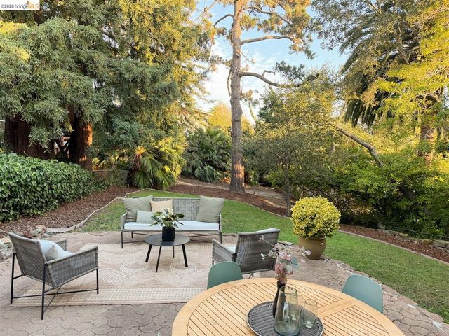 3842 Enos Ave, Oakland, CA 94619