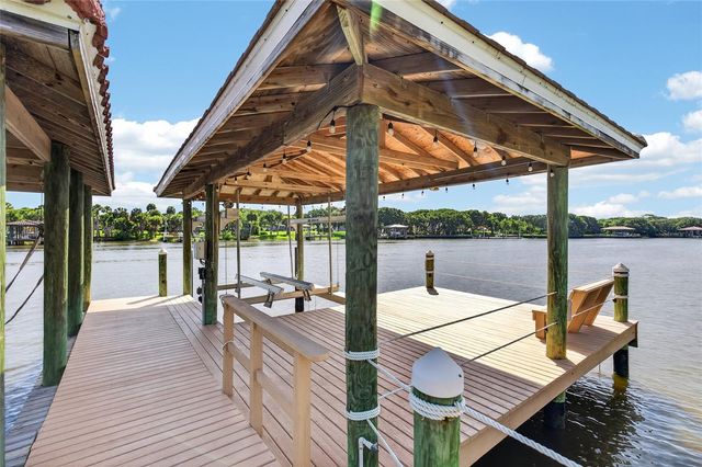 28 N WATERVIEW DRIVE, Palm Coast, FL 32137