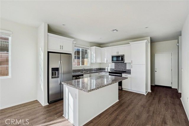 15378 Tomahawk Street, Victorville, CA 92394