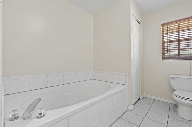 620 39th Court SW, Vero Beach, FL 32968