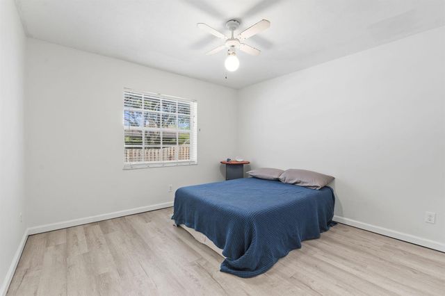620 39th Court SW, Vero Beach, FL 32968