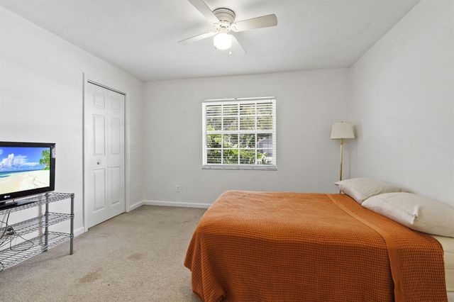 620 39th Court SW, Vero Beach, FL 32968