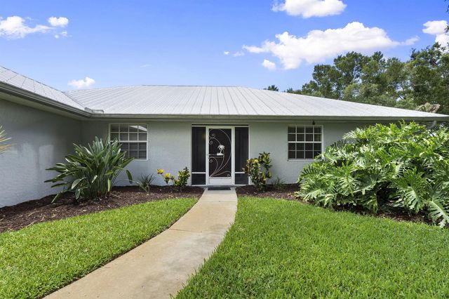 620 39th Court SW, Vero Beach, FL 32968