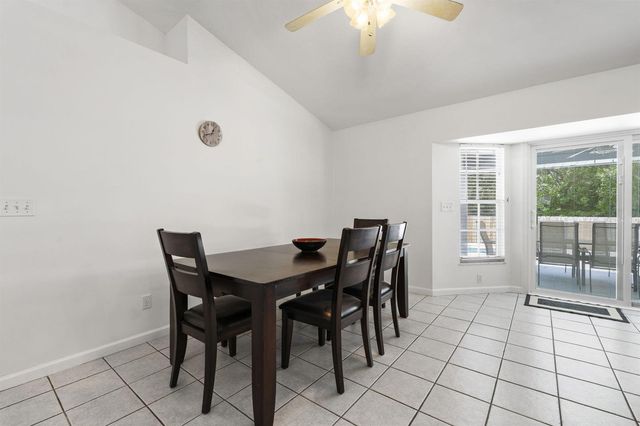 620 39th Court SW, Vero Beach, FL 32968