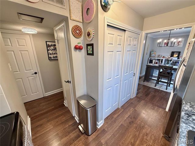 4342 Forest De Ville Drive G, Oakville, MO 63129