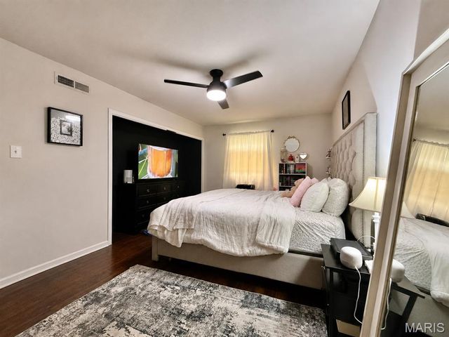 4342 Forest De Ville Drive G, Oakville, MO 63129