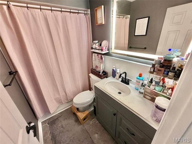 4342 Forest De Ville Drive G, Oakville, MO 63129