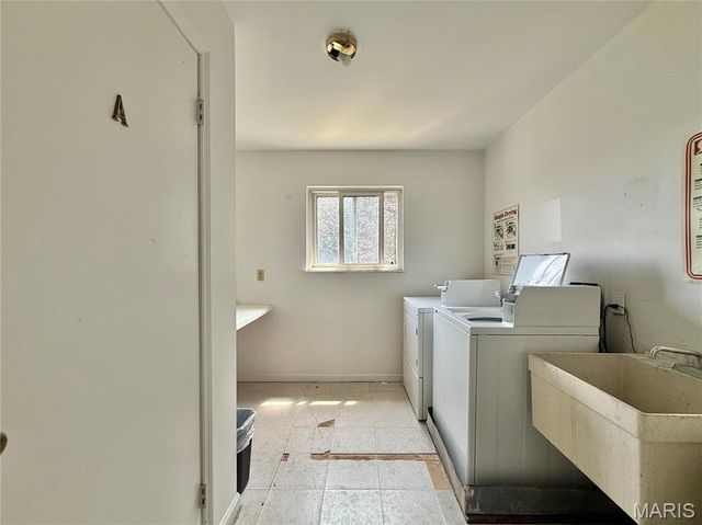 4342 Forest De Ville Drive G, Oakville, MO 63129
