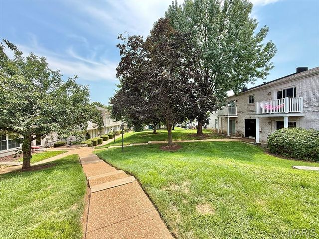 4342 Forest De Ville Drive G, Oakville, MO 63129
