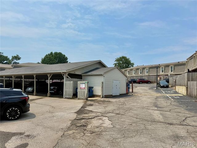 4342 Forest De Ville Drive G, Oakville, MO 63129