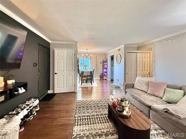 4342 Forest De Ville Drive G, Oakville, MO 63129