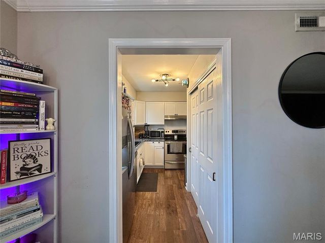 4342 Forest De Ville Drive G, Oakville, MO 63129
