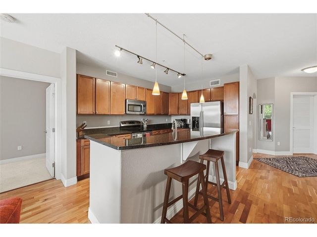 9019 E Panorama Cir D214, Englewood, CO 80112