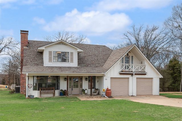 170 Rs County Road 3326, Emory, TX 75440