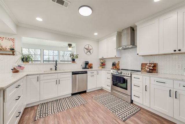 170 Rs County Road 3326, Emory, TX 75440