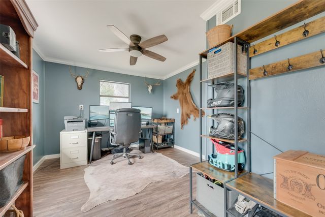 170 Rs County Road 3326, Emory, TX 75440