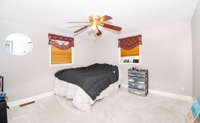2252 W Drake Road, Kendallville, IN 46755