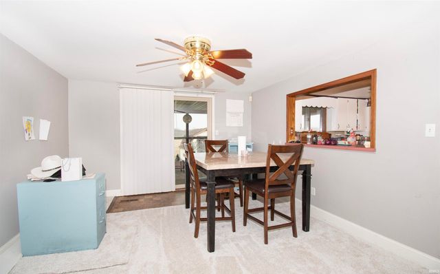 2252 W Drake Road, Kendallville, IN 46755
