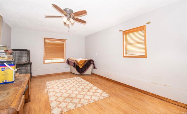 2252 W Drake Road, Kendallville, IN 46755