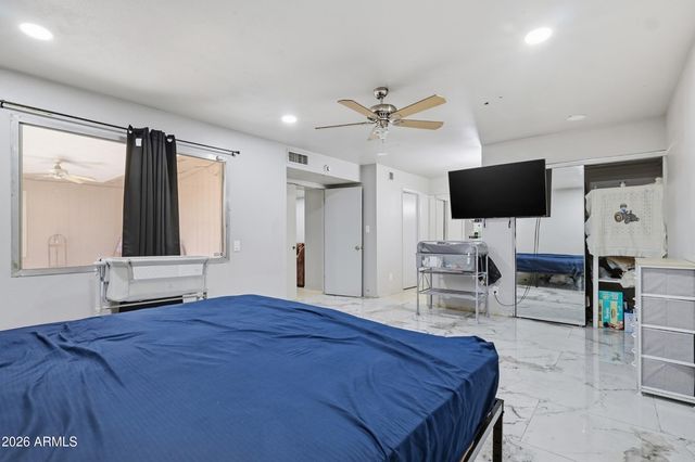3224 W ECHO Lane, Phoenix, AZ 85051