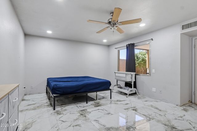 3224 W ECHO Lane, Phoenix, AZ 85051