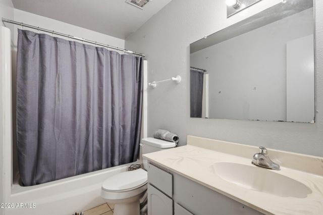 3224 W ECHO Lane, Phoenix, AZ 85051