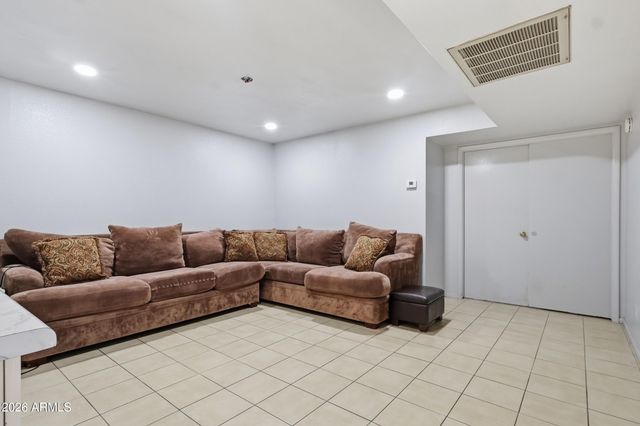 3224 W ECHO Lane, Phoenix, AZ 85051