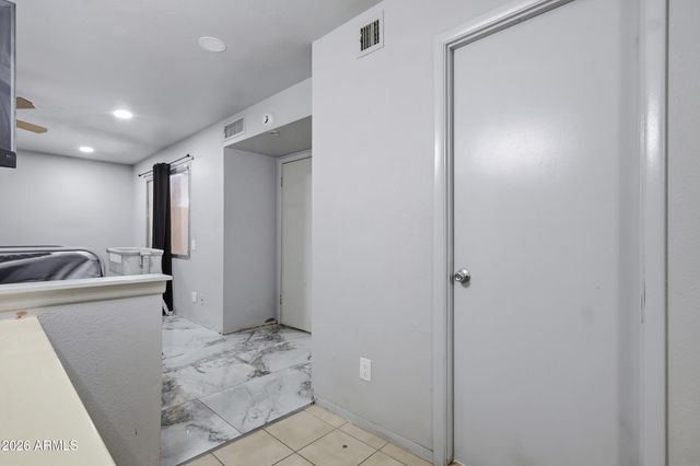 3224 W ECHO Lane, Phoenix, AZ 85051
