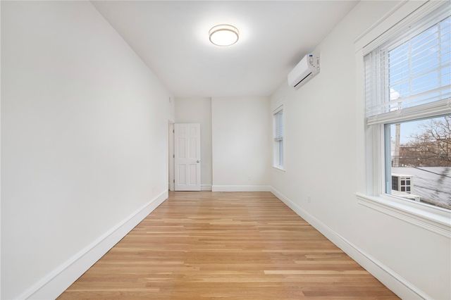 54 Sutton Street 4, Providence, RI 02903