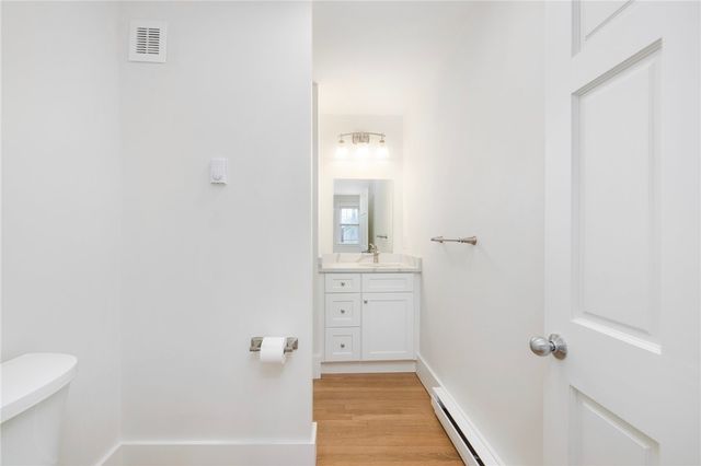 54 Sutton Street 4, Providence, RI 02903