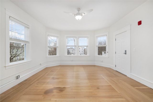 54 Sutton Street 4, Providence, RI 02903