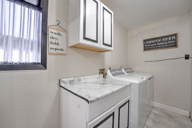 1611 12TH ST SW, Minot, ND 58701