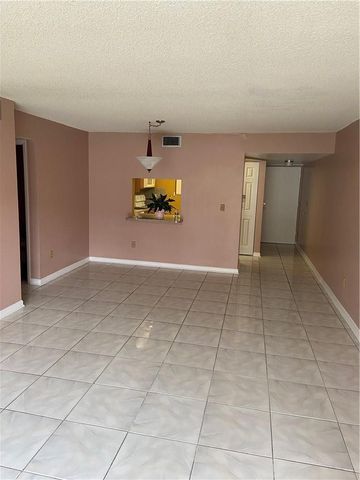 3253 Foxcroft Road G212, Miramar, FL 33025