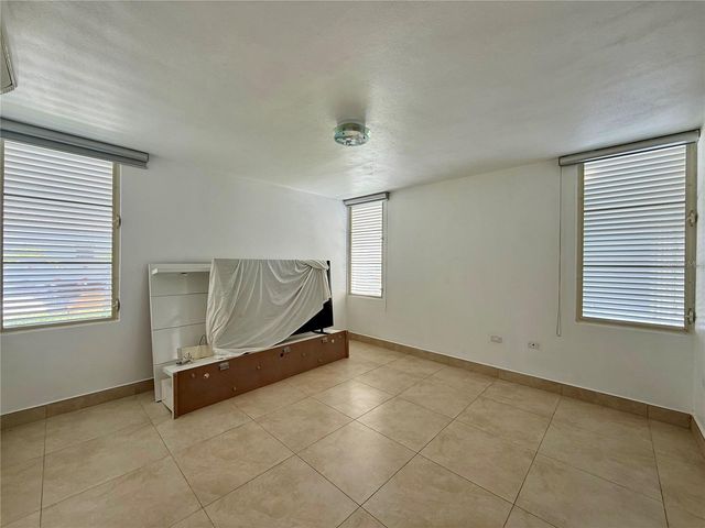 528 CAMINO DE GUILARTE STREET, Dorado, PR 00646