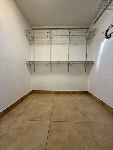 528 CAMINO DE GUILARTE STREET, Dorado, PR 00646