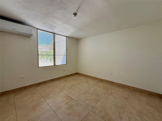 528 CAMINO DE GUILARTE STREET, Dorado, PR 00646