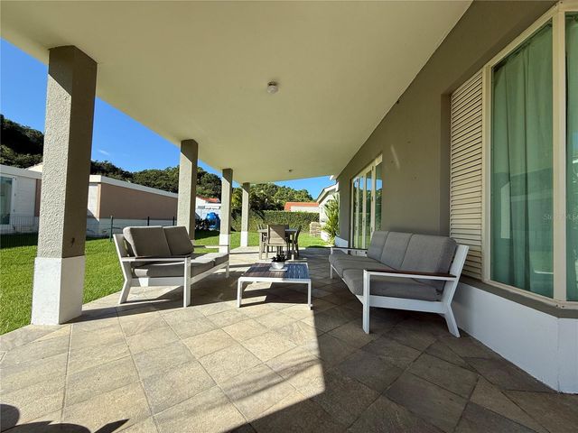 528 CAMINO DE GUILARTE STREET, Dorado, PR 00646