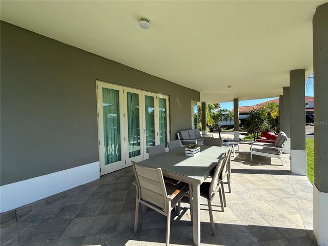 528 CAMINO DE GUILARTE STREET, Dorado, PR 00646