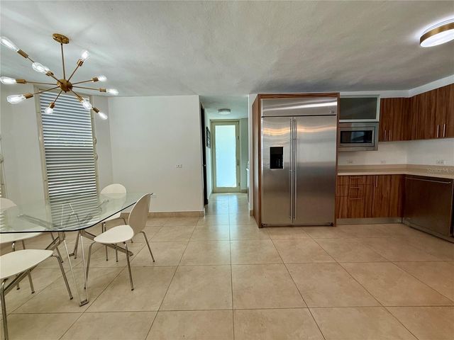 528 CAMINO DE GUILARTE STREET, Dorado, PR 00646