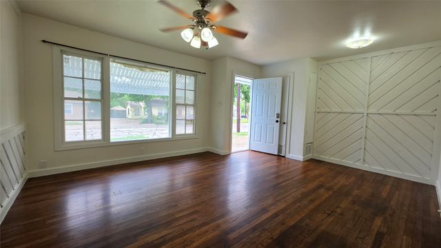 1111 Avenue A, Denton, TX 76201