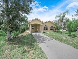 1621 Warfield Place, Sebring, FL 33870
