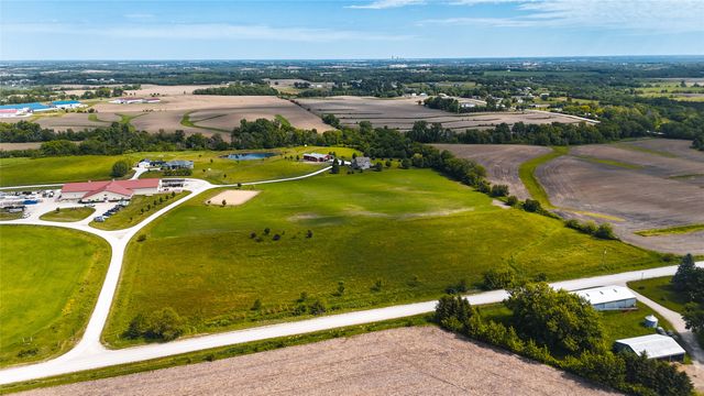 000 Happy Trail, Prole, IA 50229