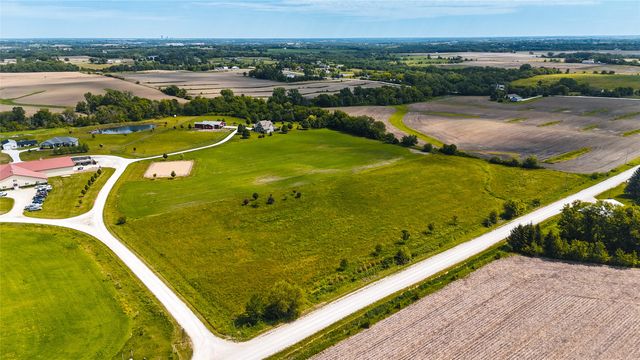 000 Happy Trail, Prole, IA 50229