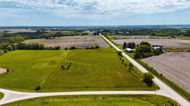 000 Happy Trail, Prole, IA 50229